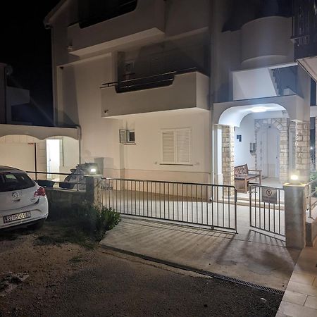 Joy 1 Apartment โนวาลยา ภายนอก รูปภาพ