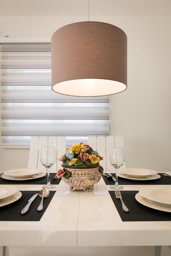 Joy 1 Apartment โนวาลยา ภายนอก รูปภาพ