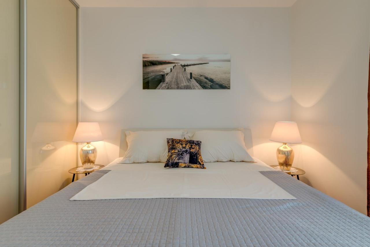 Joy 1 Apartment โนวาลยา ภายนอก รูปภาพ