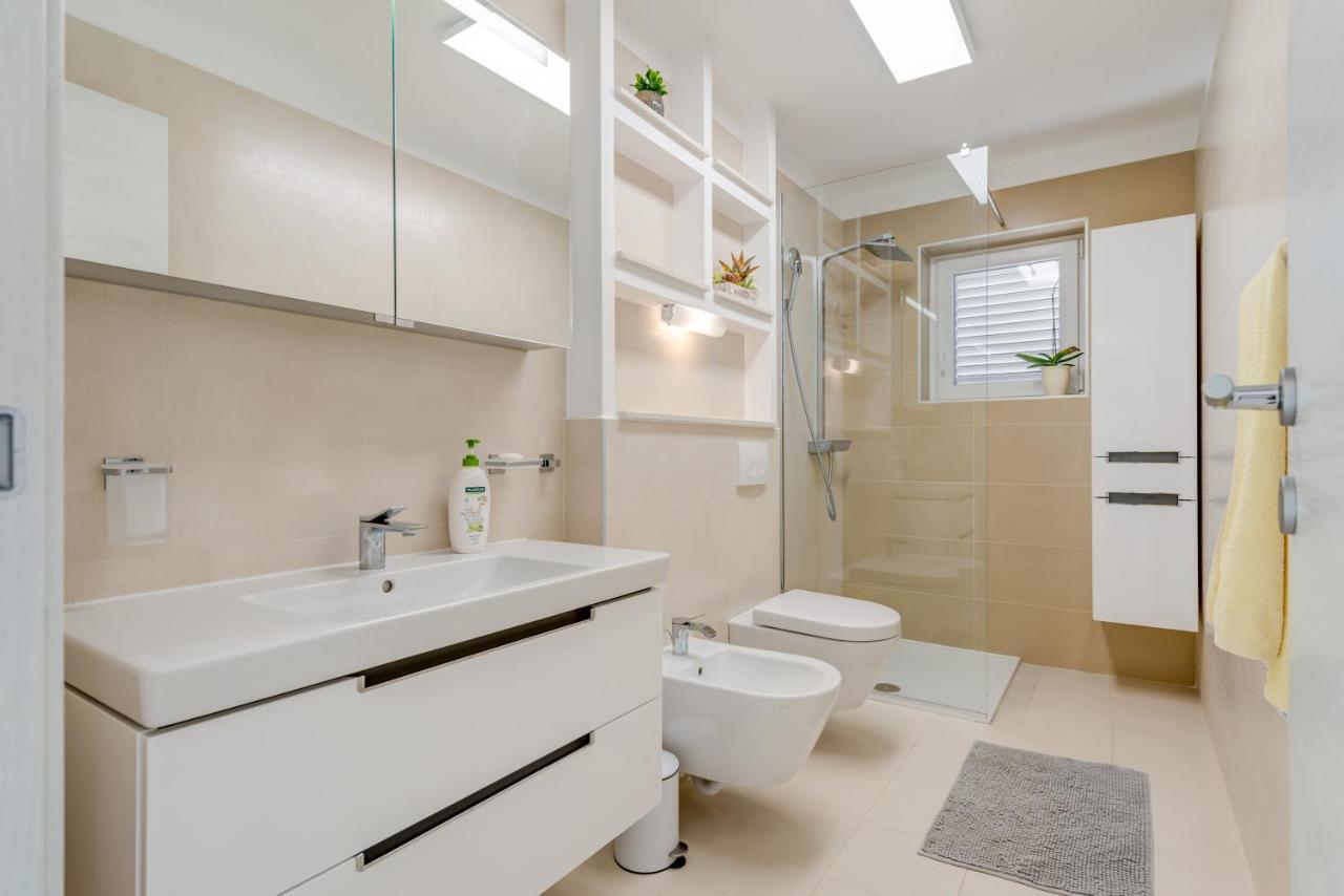 Joy 1 Apartment โนวาลยา ภายนอก รูปภาพ