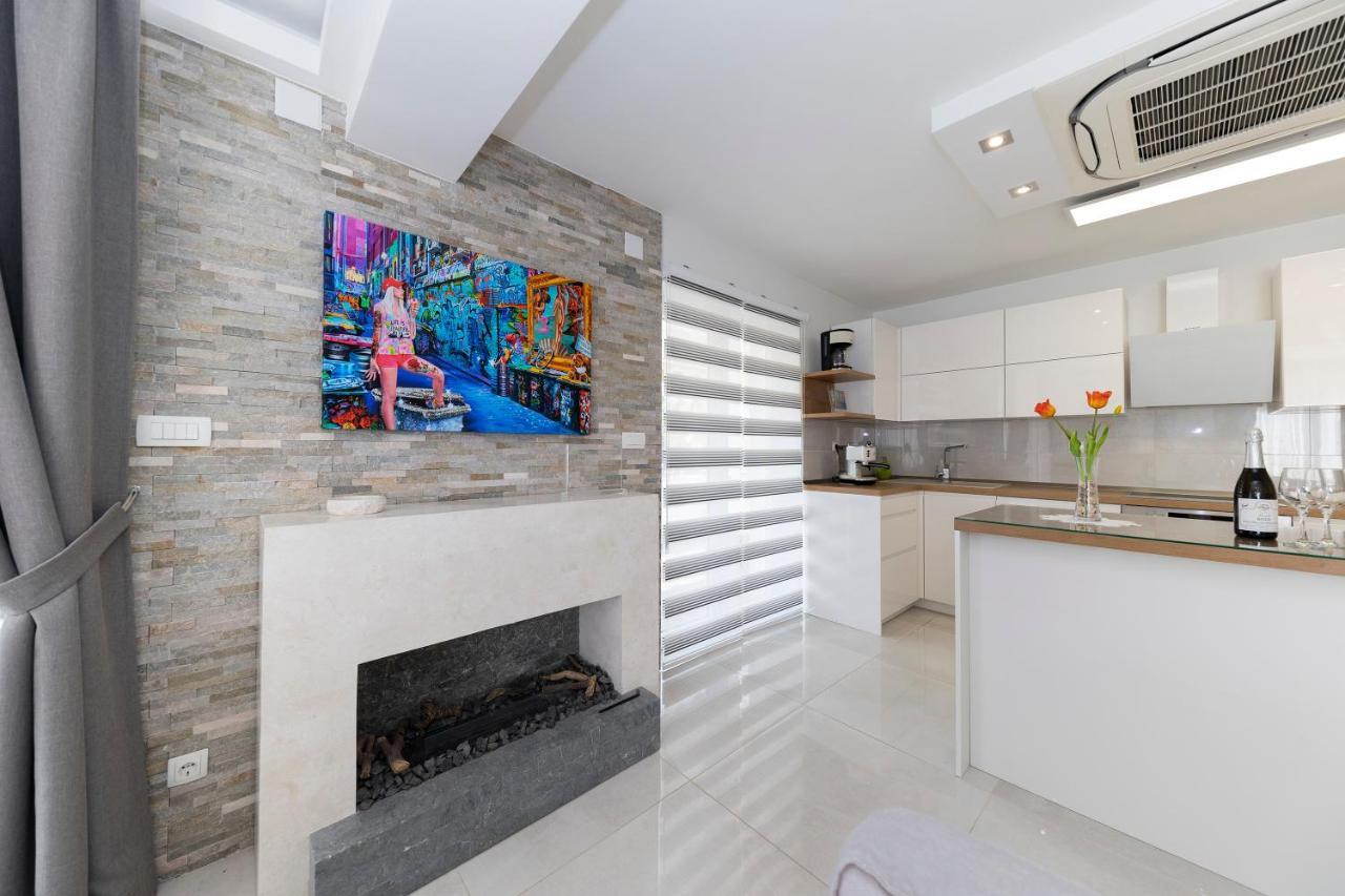 Joy 1 Apartment โนวาลยา ภายนอก รูปภาพ