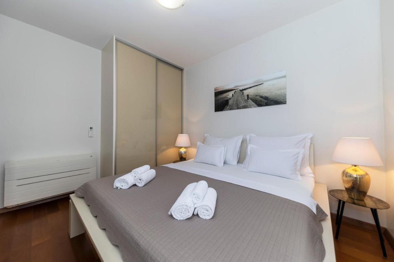 Joy 1 Apartment โนวาลยา ภายนอก รูปภาพ